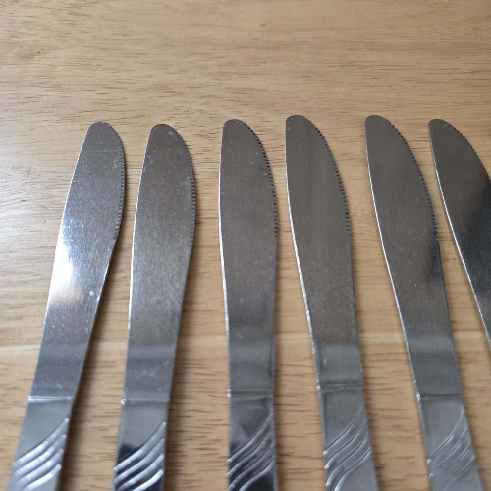 Set of 7 Stainless Steel Dinner Knives 8.5" Unbranded China Swirls/Wavy Flatware - Picture 2 of 8